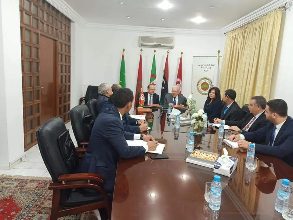 الأمانة العامة لاتحاد المغرب العربي والهيئة الوطنية المستقلة لمكافحة الفساد بتونس يوقعان اتفاقية تعاون في مجال مكافحة الفساد.