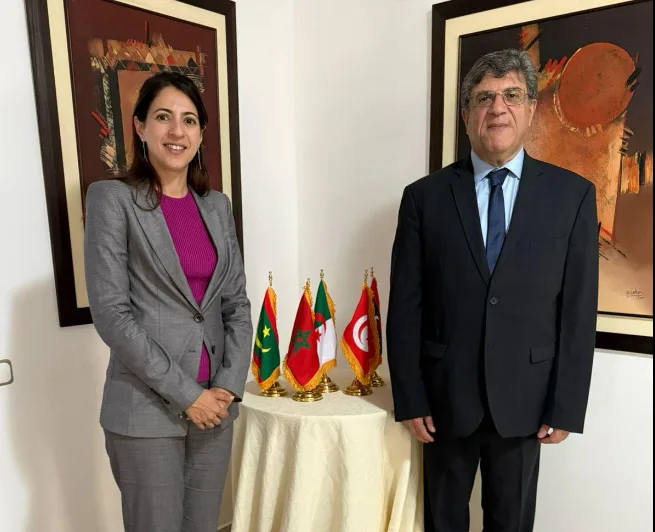 السيد طارق بن سالم، الأمين العام لاتحاد المغرب العربي، يستقبل السيدة شيراز الفاسي المندوبة العامة لوالونيا-بروكسيل بالمغرب