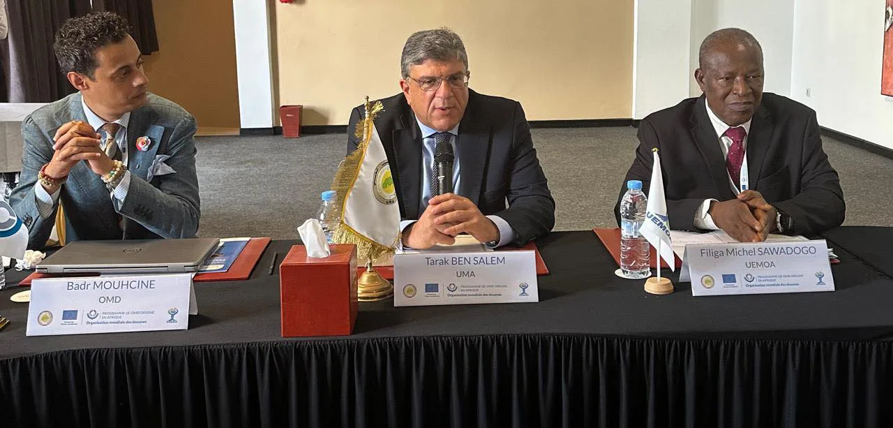 الأمانة العامة تدعم القطاع الخاص المغاربي وتقترح آفاق للتعاون مع الاتحاد النقدي والاقتصادي لدول غرب افريقيا، بالتعاون مع المنظمة العالمية للجمارك.