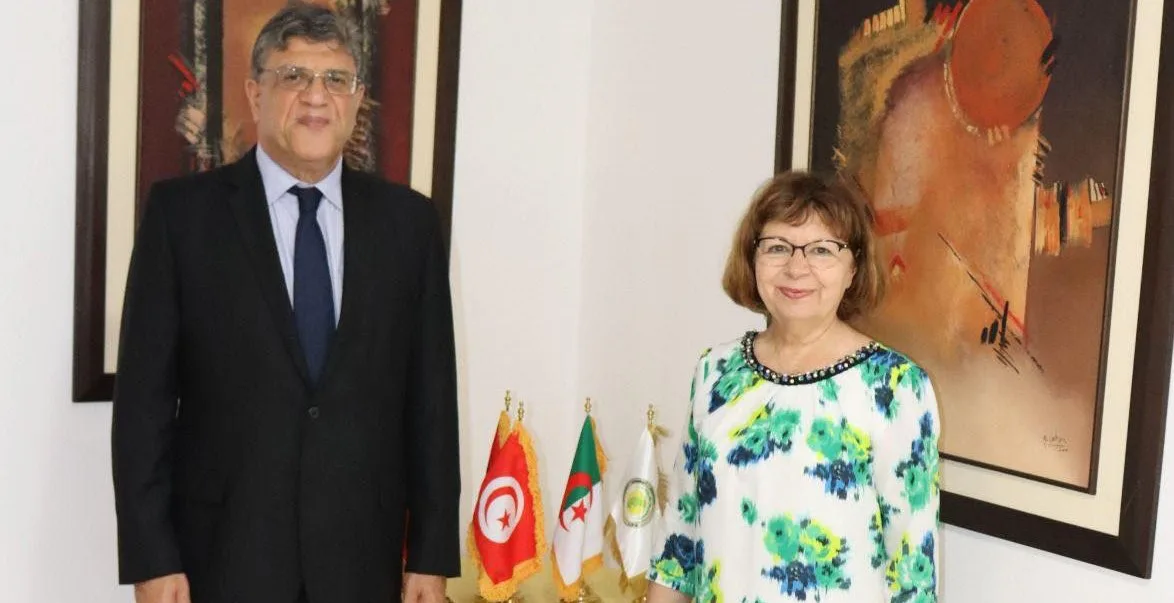 الأمين العام لاتحاد المغرب العربي، السيد طارق بن سالم، يستقبل سفيرة رومانيا لدى المملكة المغربية، السيدة ماريا سيوبانو.