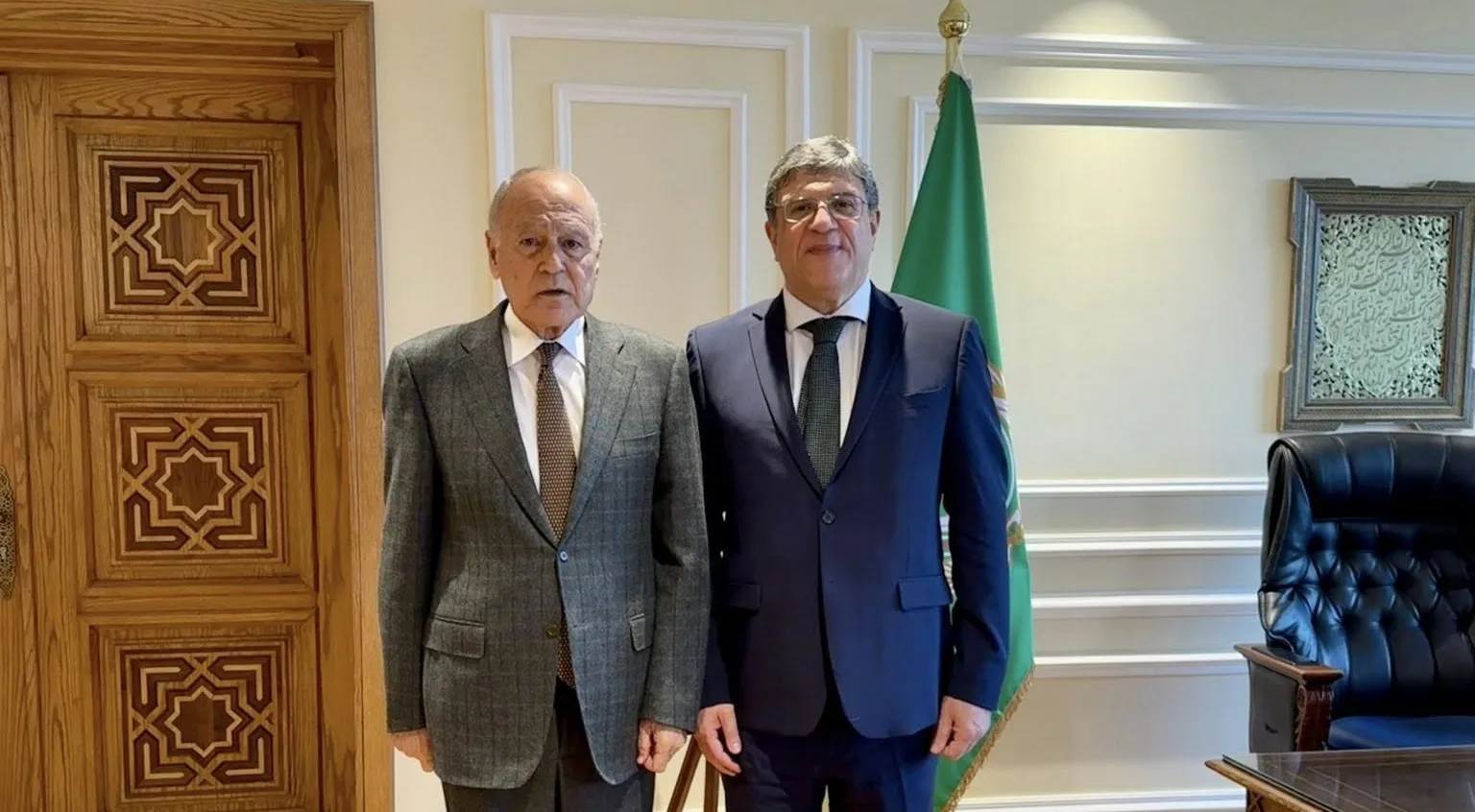 الأمين العام لجامعة الدول العربية الدكتور السيد أحمد أبو الغيط، يستقبل الأمين العام لاتحاد المغرب العربي السيد طارق بن سالم