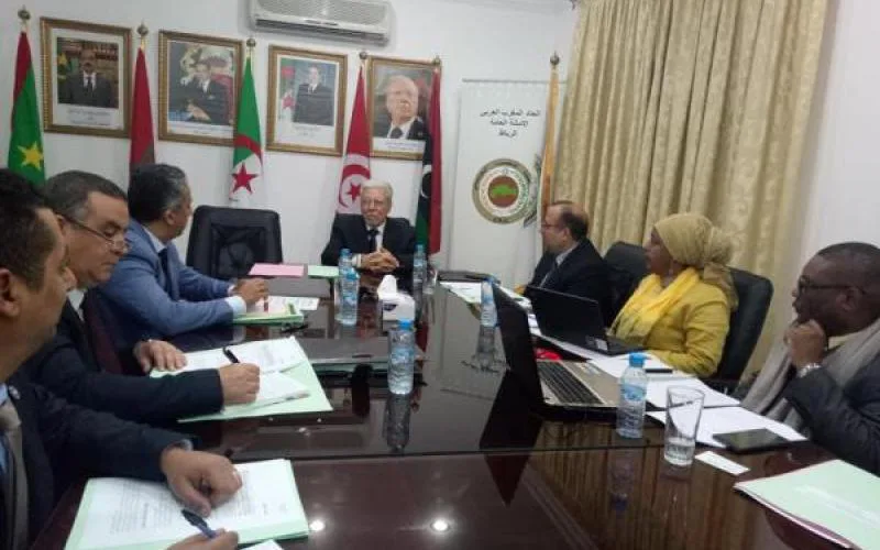 الأمين العام لاتحاد المغرب العربي يفتتح اجتماع إدارة الشؤون الاقتصادية بالأمانة العامة بوفد المفوضية الافريقية للتجارة والصناعة