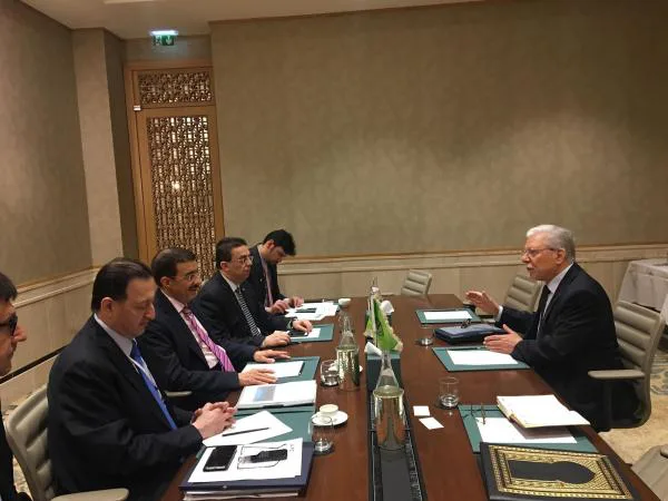 الأمين العام لاتحاد المغرب العربي يجري مباحثات مع رئيس مجموعة البنك الاسلامي للتنمية